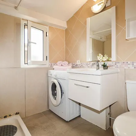 Apartmán Beautiful In With Kitchen Aléria