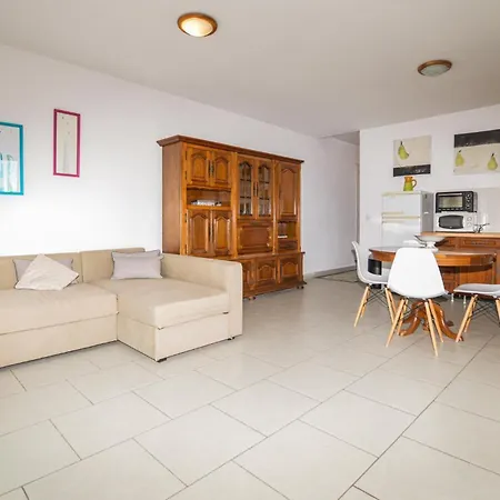 Beautiful In With Kitchen Aleria (Corsica)